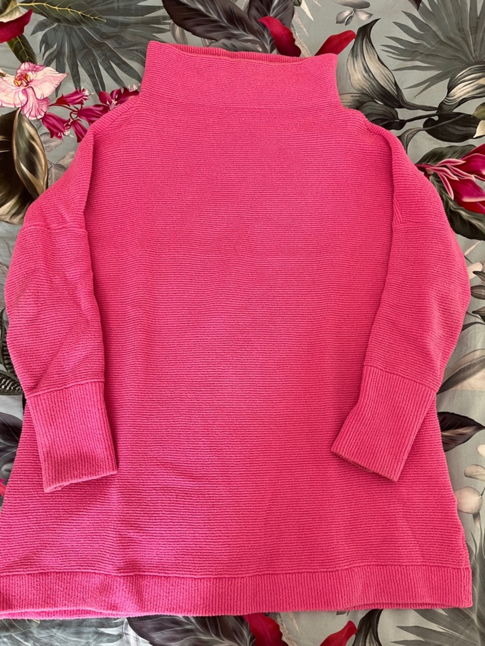 Free People Women's Bright Pink Turtleneck Ribbed Knit Sweater